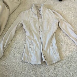 Perfect condition worn once define jacket lululemon